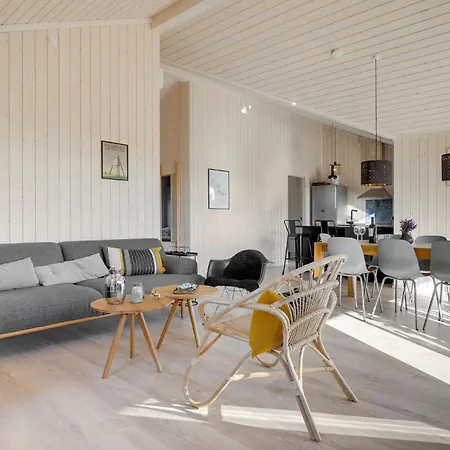 Lovely In With Wifi Holiday home *