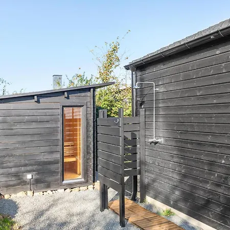 Lovely In With Wifi Holiday home *